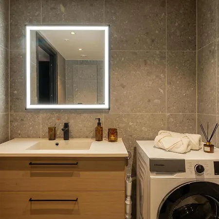 Vister, - Fine Rett Ved Fyri - - Out *